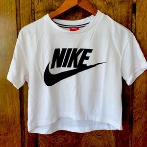Nike Crop Workout Shirt